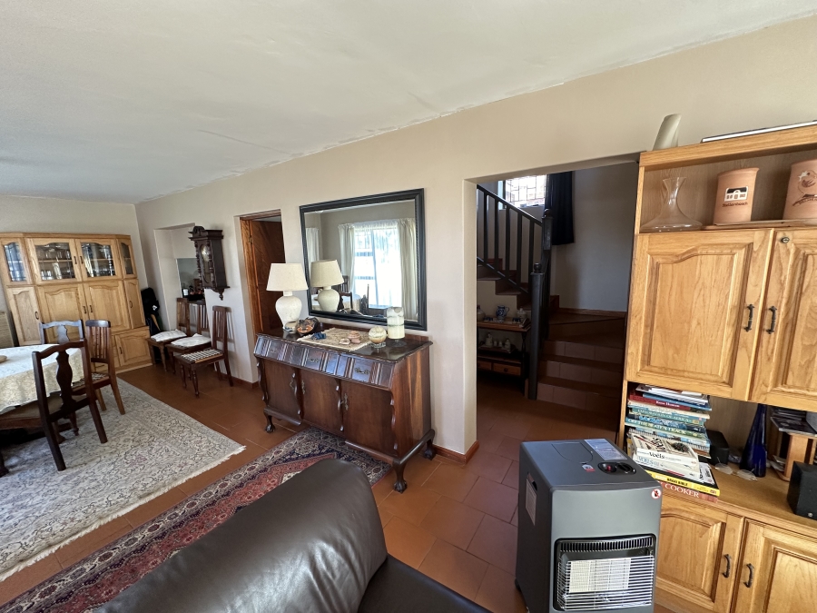 4 Bedroom Property for Sale in Hartenbos Central Western Cape